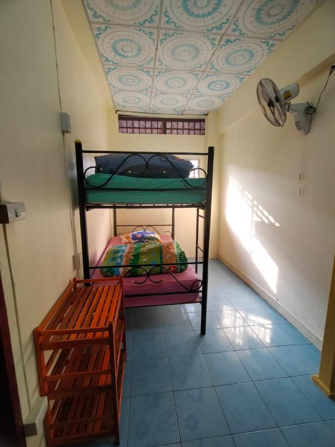 Home Stay At Tapae Chiang Mai Exterior photo