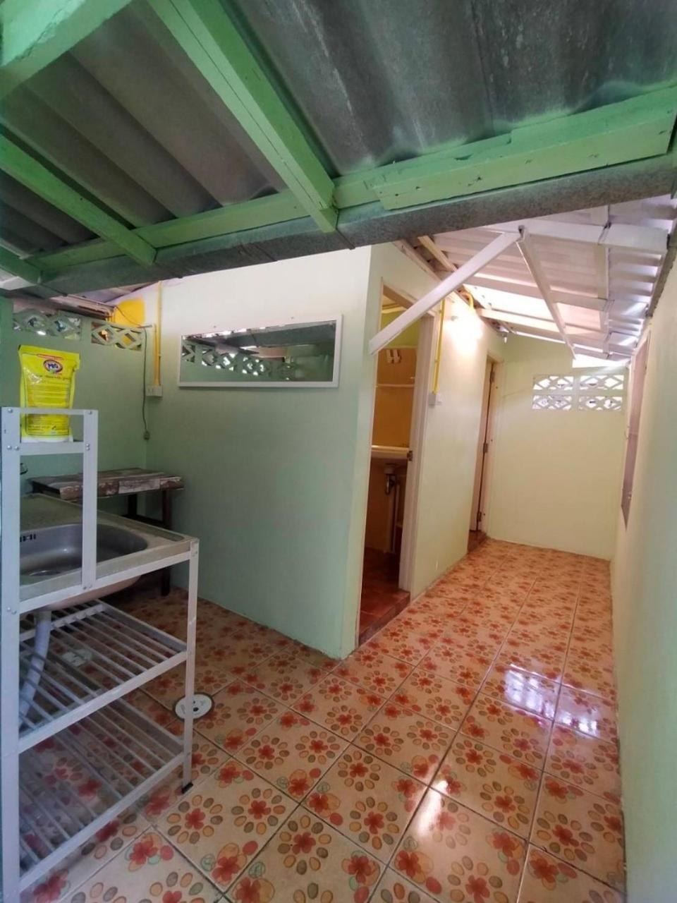 Home Stay At Tapae Chiang Mai Exterior photo