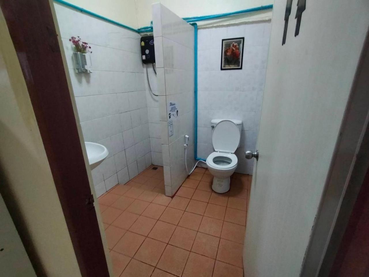 Home Stay At Tapae Chiang Mai Exterior photo